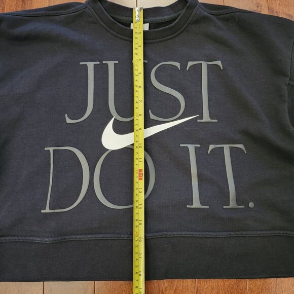 Nike women's crop sweatshirt in size small - Picture 5 of 6